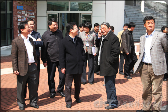 说明:http://www.gist.edu.cn/files/uploadedimages/2013-3/201303151512591.jpg